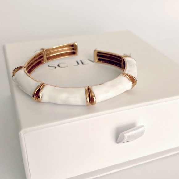 Cuff White Bracelet | Handcrafted 22K Gold Tone | Adjustable Luxury Jewelry - Picture 3 of 10